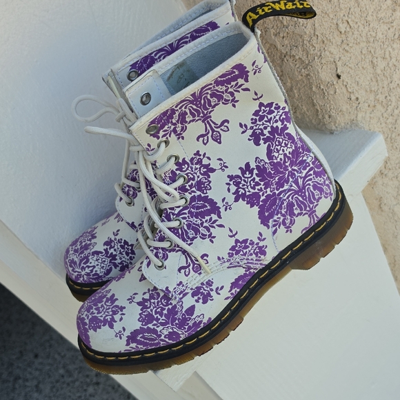 Dr. Martens White and Purple Patterned Boots - Picture 4 of 11